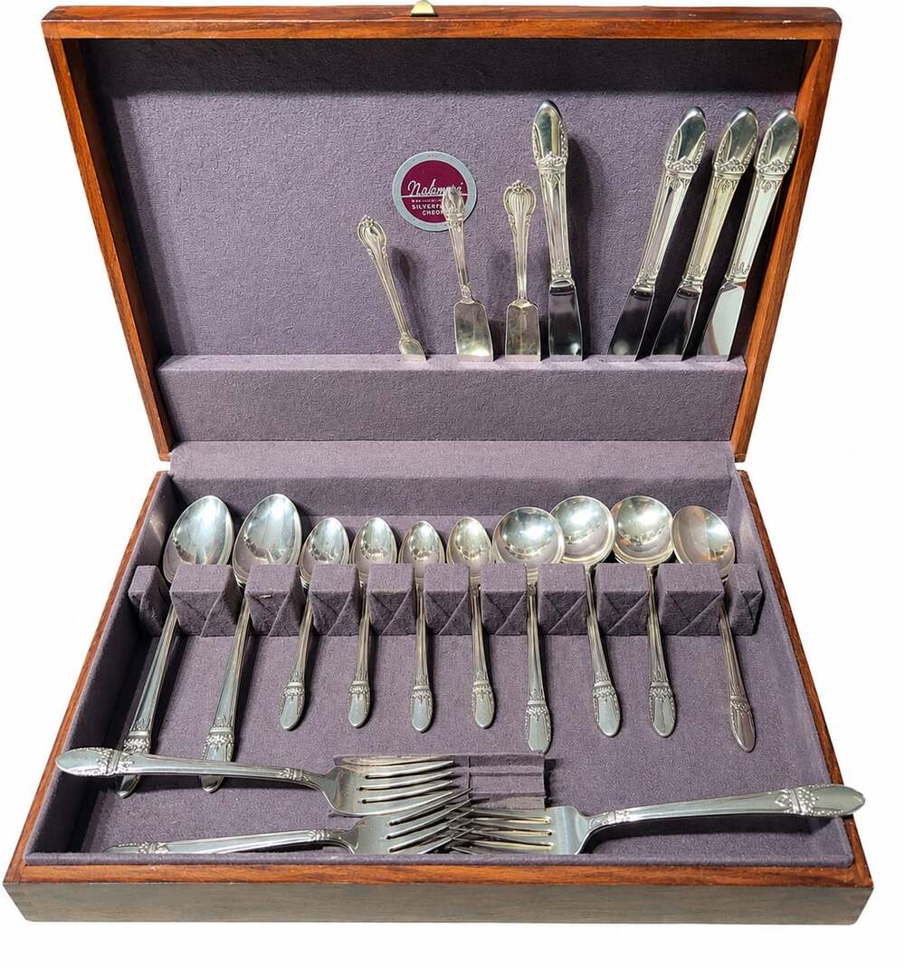 1847 Rogers Bros First Love Silverplate Flatware
